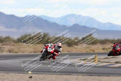 media/Nov-16-2025-Race Pace (Sun) [[8c5fa54630]]/Non Verified Riders (1st 20 Minutes)/5-Turn 15 (110pm)/